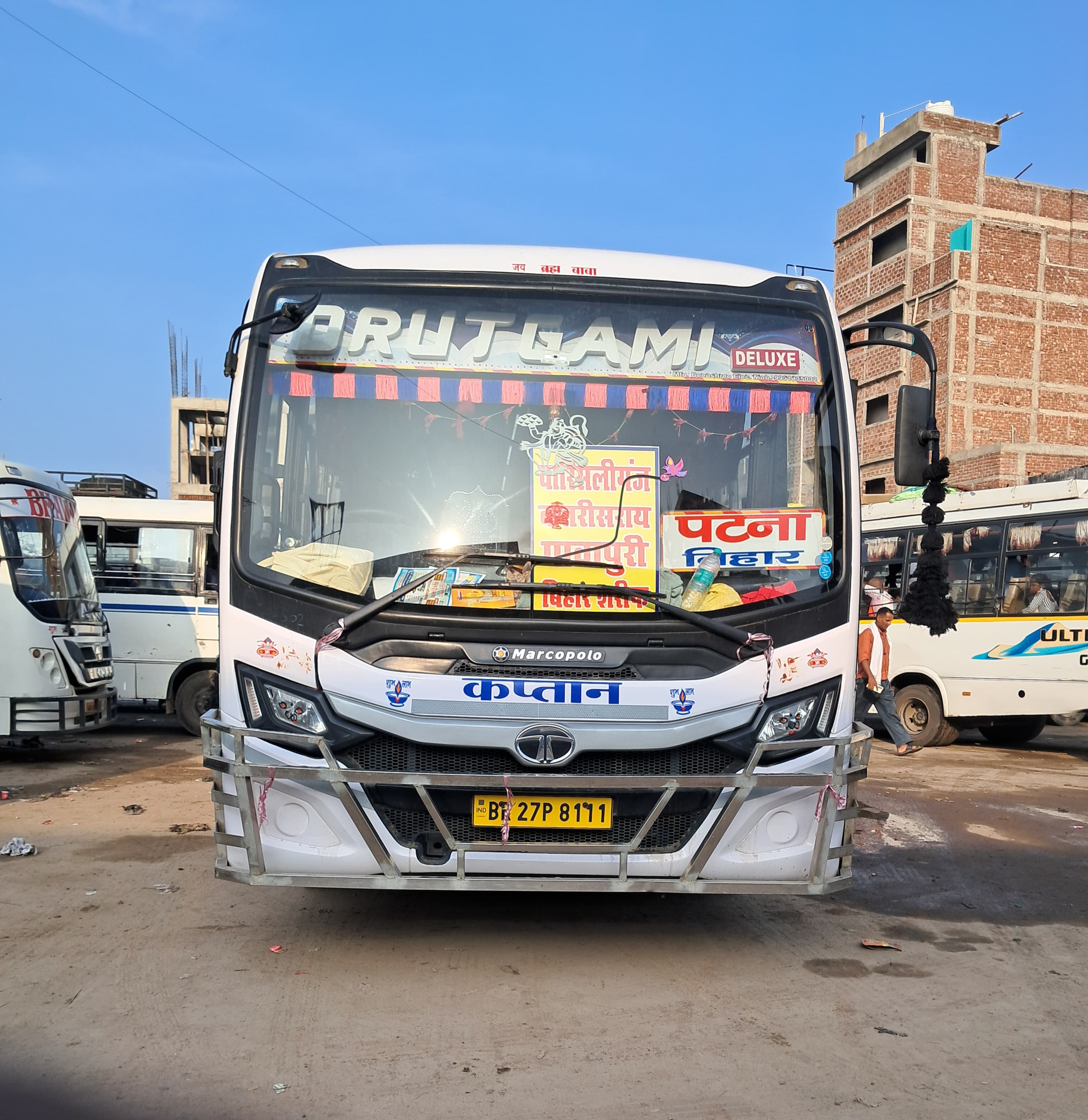 2+3 Seater Bus